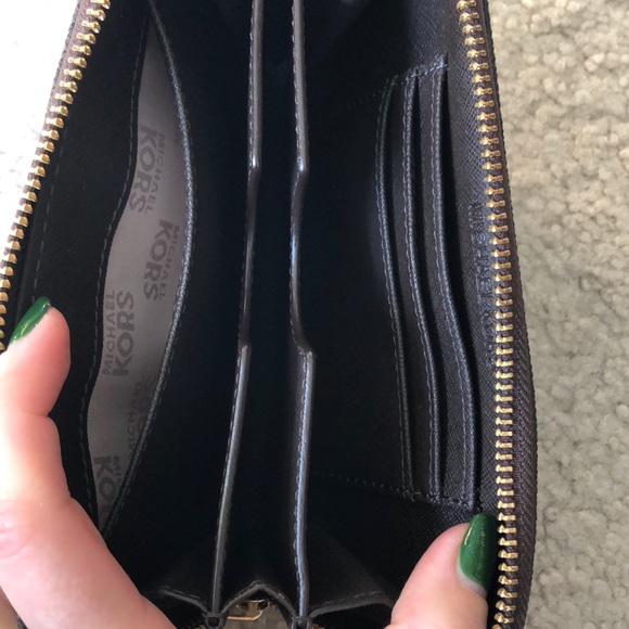 Michael Kors Logo Wristlet - Picture 3 of 5